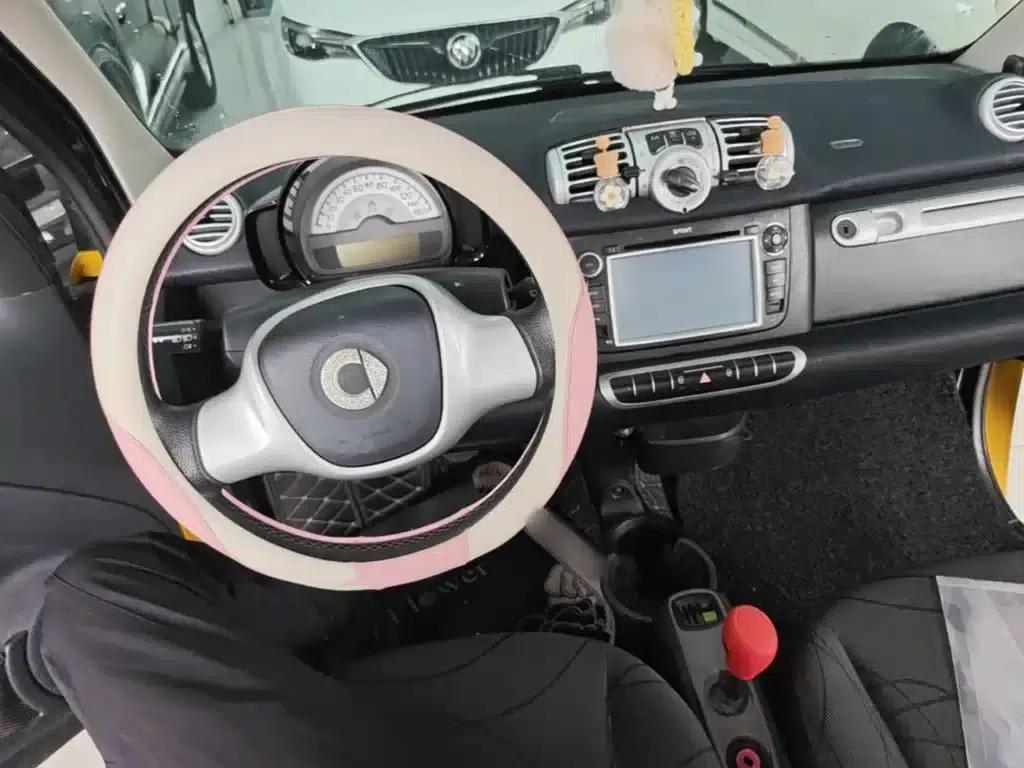 2012 Smart Fortwo 1.0 MHD Hardtop Passion Edition — миниатюра 10