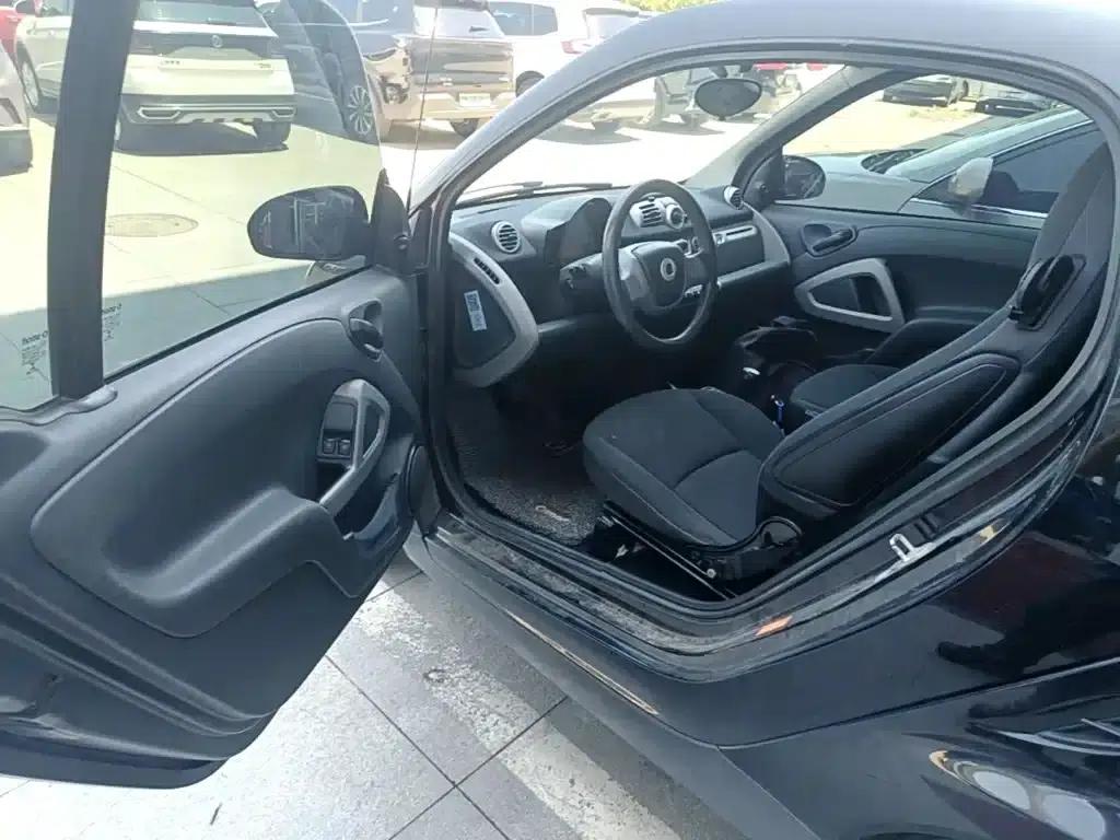 2012 Smart Fortwo 1.0 MHD Hardtop Standard Edition — миниатюра 12