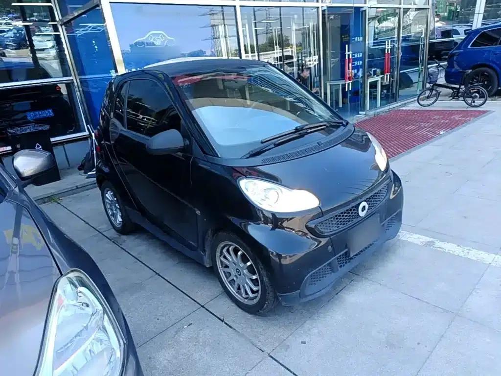 2012 Smart Fortwo 1.0 MHD Hardtop Standard Edition — миниатюра 22