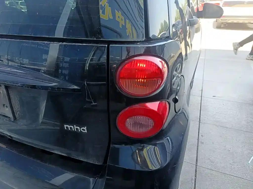 2012 Smart Fortwo 1.0 MHD Hardtop Standard Edition — миниатюра 24