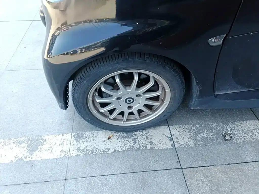 2012 Smart Fortwo 1.0 MHD Hardtop Standard Edition — миниатюра 25