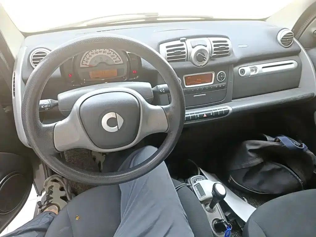 2012 Smart Fortwo 1.0 MHD Hardtop Standard Edition — миниатюра 6