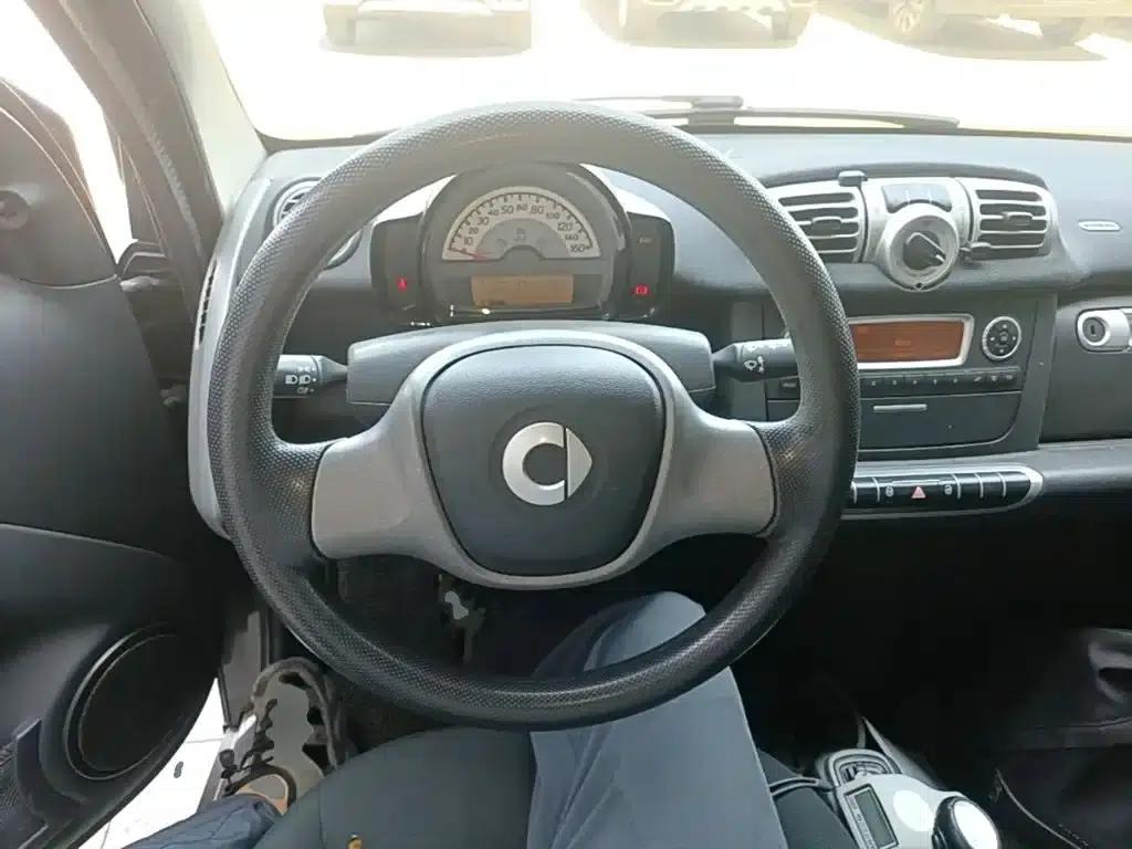 2012 Smart Fortwo 1.0 MHD Hardtop Standard Edition — миниатюра 7