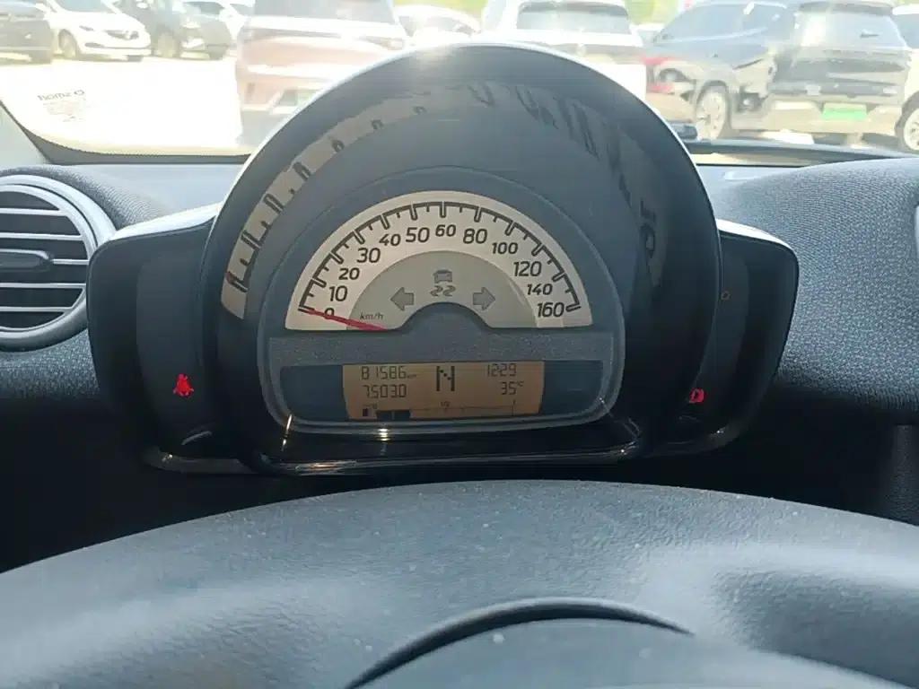 2012 Smart Fortwo 1.0 MHD Hardtop Standard Edition — миниатюра 8