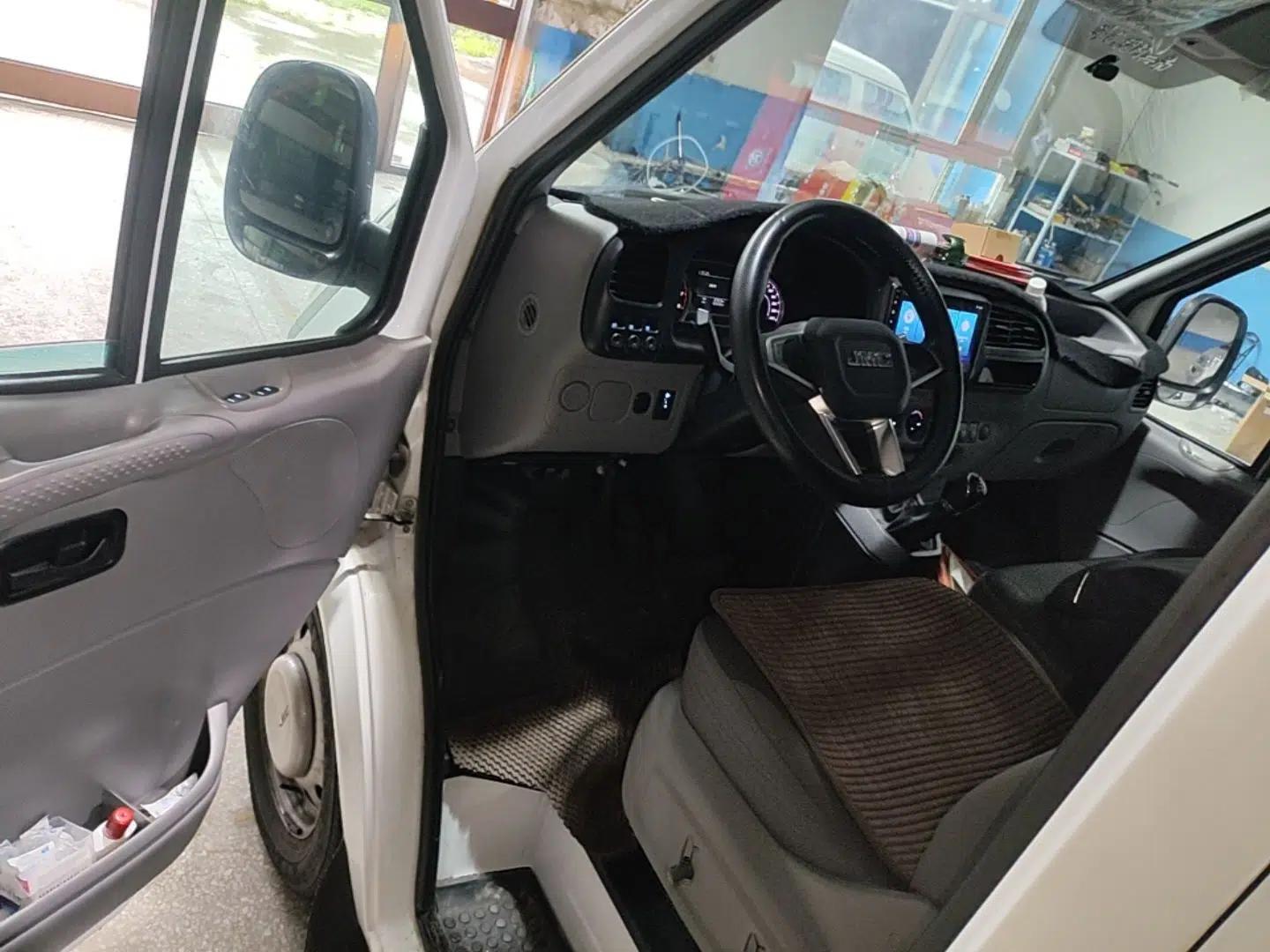 JMC Transit 2019 2.8T Commercial Version Short Wheelbase Mid-Roof 3-Seater China VI Standard JX493 — миниатюра 18