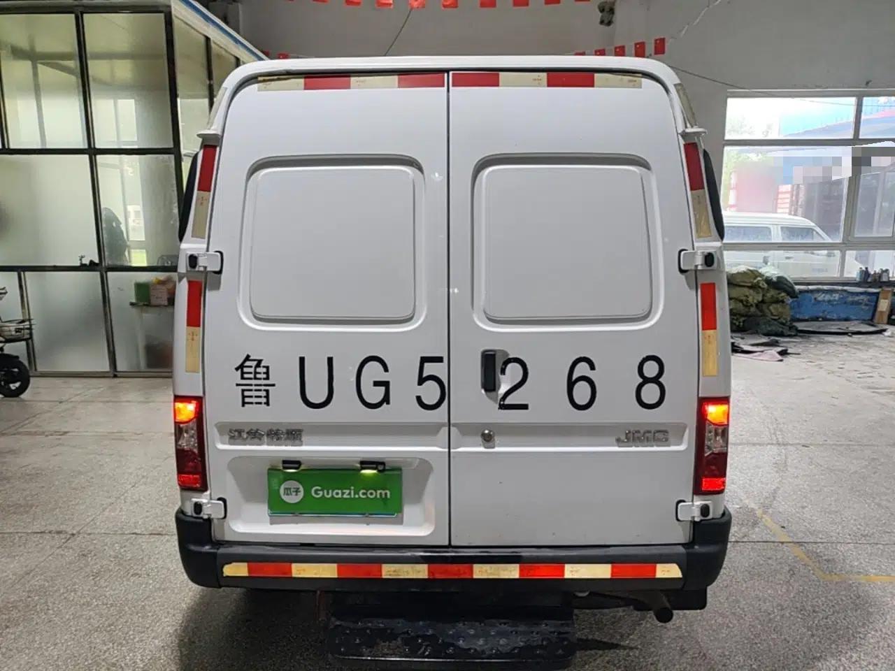 JMC Transit 2019 2.8T Commercial Version Short Wheelbase Mid-Roof 3-Seater China VI Standard JX493 — миниатюра 5