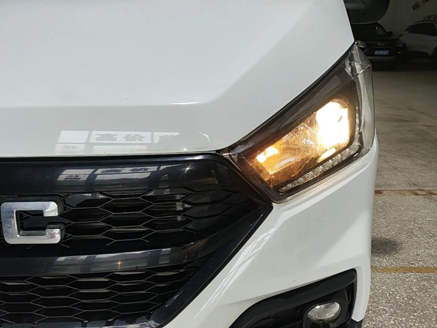 JMC Transit 2019 2.8T Commercial Version Short Wheelbase Mid-Roof 3-Seater China VI Standard JX493 — миниатюра 8