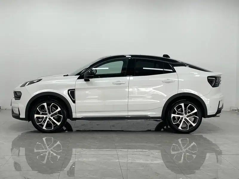 Lynk & Co 05 2022 2.0TD AWD Halo — миниатюра 4