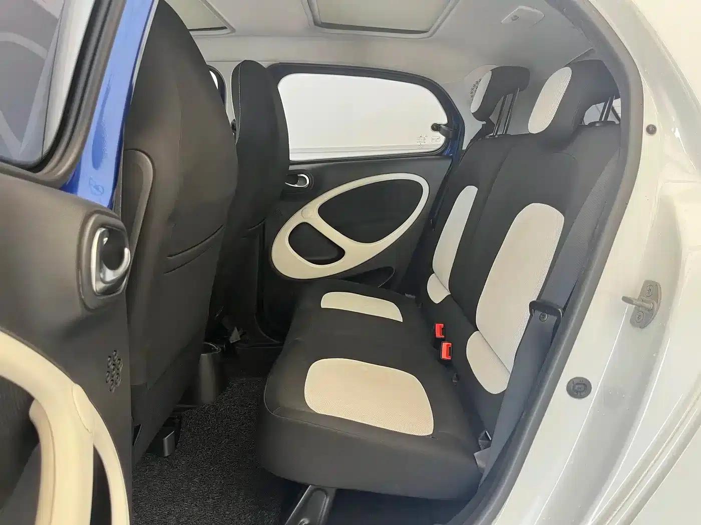 2016 Smart Forfour 1.0L 52kW Passion Edition — миниатюра 11