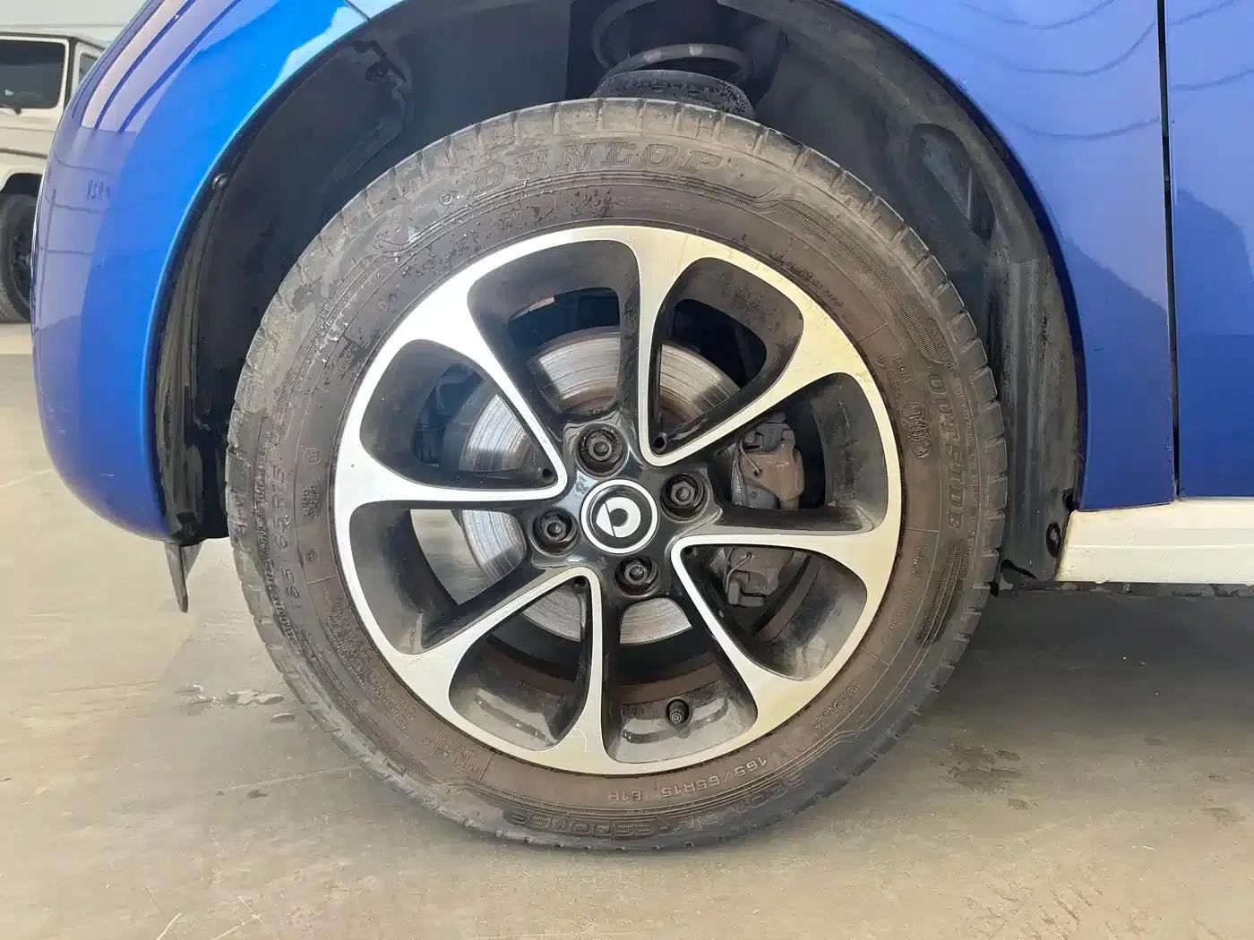 2016 Smart Forfour 1.0L 52kW Passion Edition — миниатюра 17