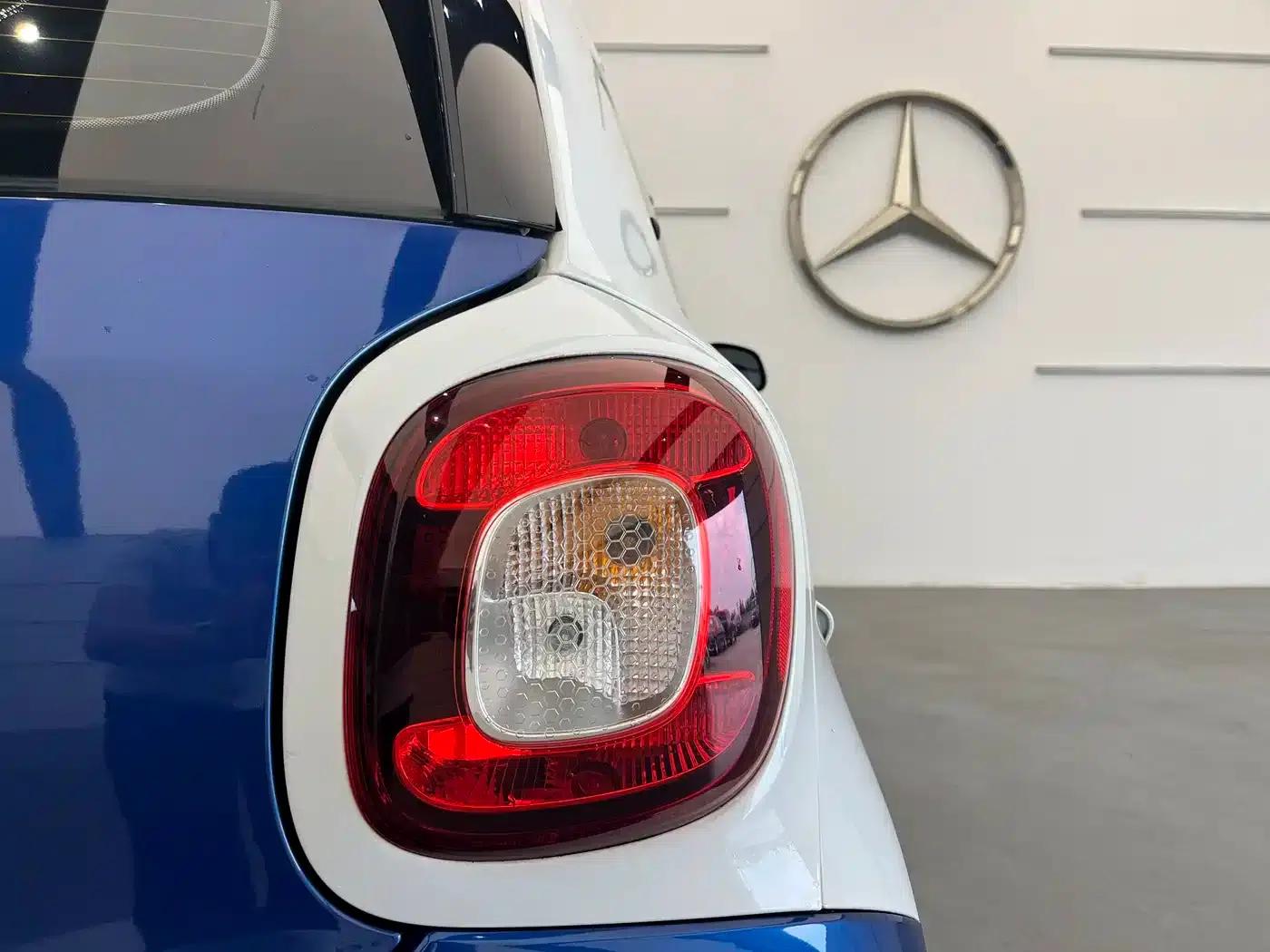 2016 Smart Forfour 1.0L 52kW Passion Edition — миниатюра 6