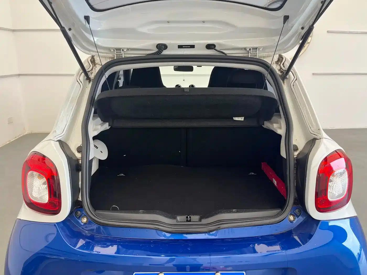 2016 Smart Forfour 1.0L 52kW Passion Edition — миниатюра 9