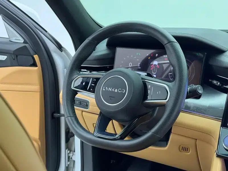 Lynk & Co 09 EM-P 2023 EM-P 2.0TD Asian Games Administrative Edition (5-seater) — миниатюра 17