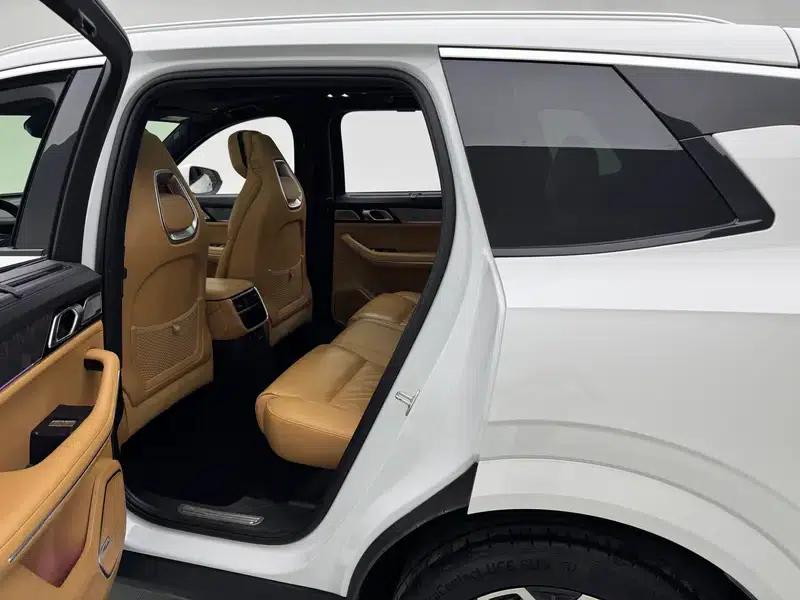 Lynk & Co 09 EM-P 2023 EM-P 2.0TD Asian Games Administrative Edition (5-seater) — миниатюра 23