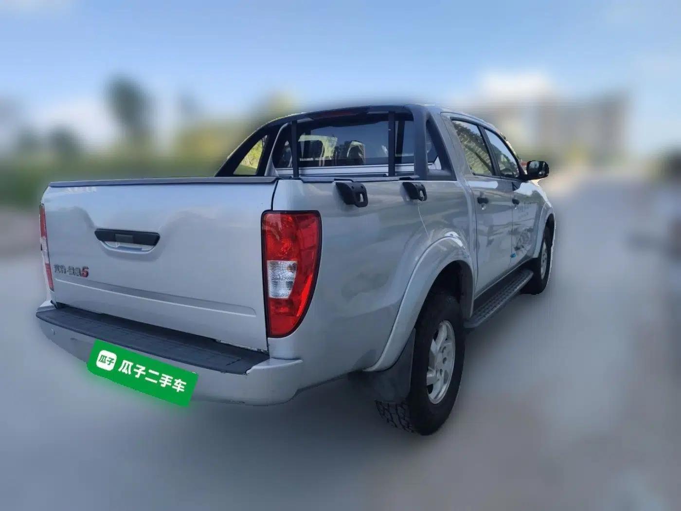 JMC Yuhu 5 2019 2.0T Diesel Manual Two-Wheel Drive Entry-Level China VI Standard — миниатюра 6