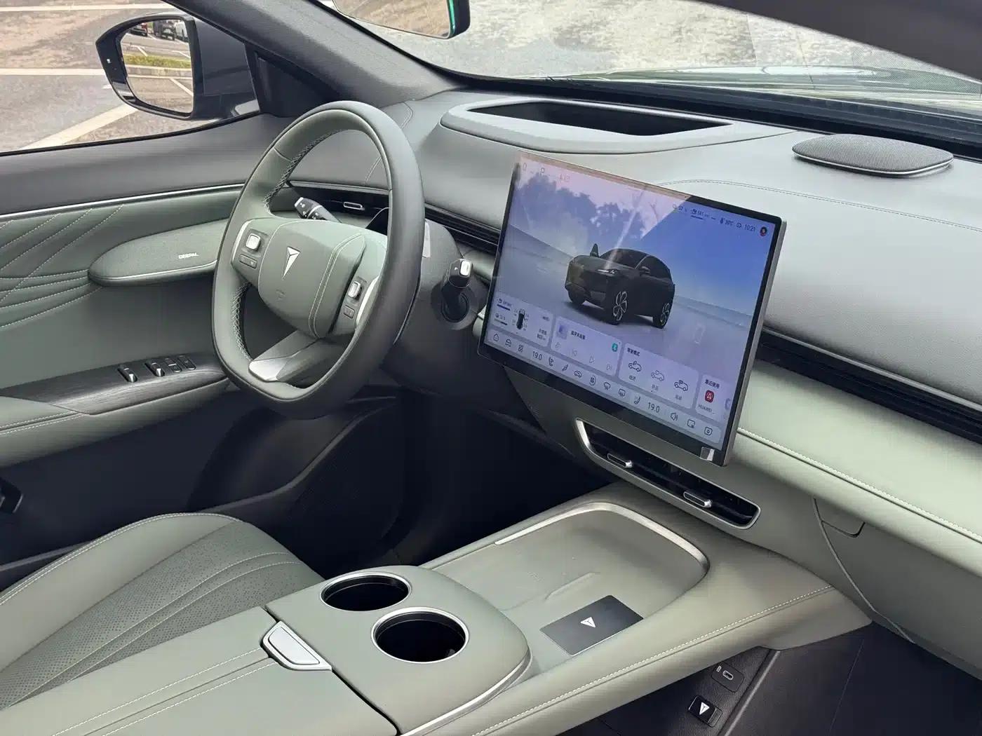 Deep Blue S07 2025 Model 285Max Huawei Qiankun Intelligent Driving ADS SE Extended Range Edition — миниатюра 13