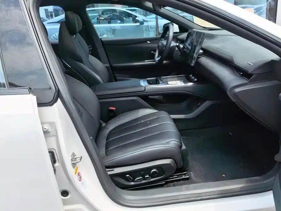Deep Blue L07 2025 Model 230Ultra Qiankun Intelligent Driving ADS SE Extended Range Version — миниатюра 8