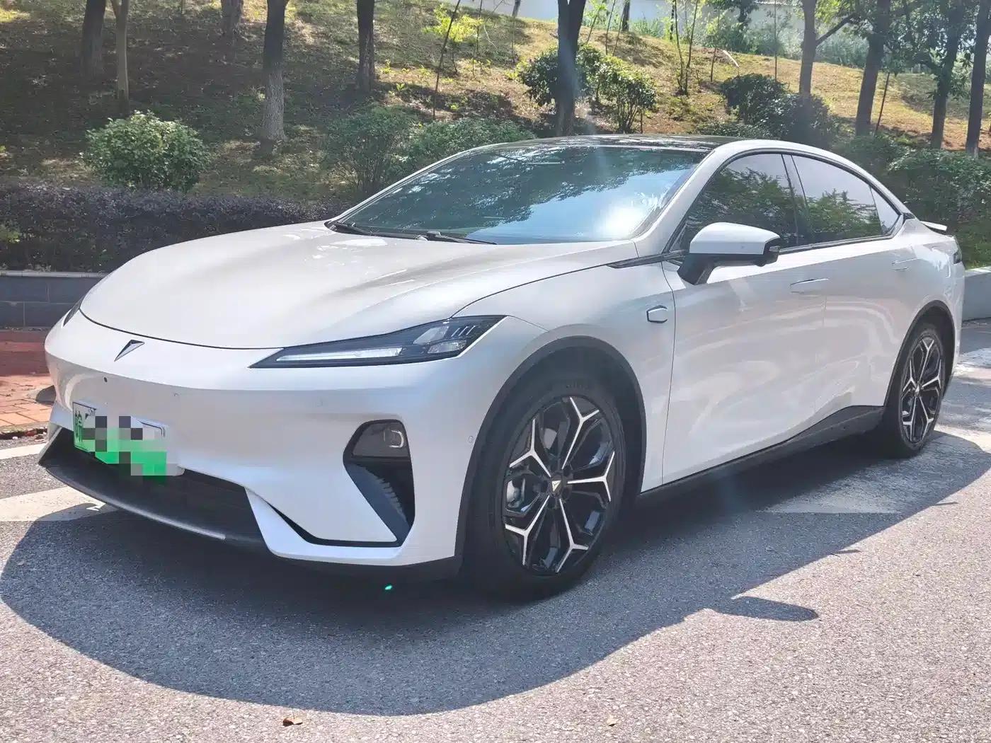 Deep Blue L07 2024 Model 230Max Qiankun Intelligent Driving ADS SE Extended Range Version — миниатюра 1