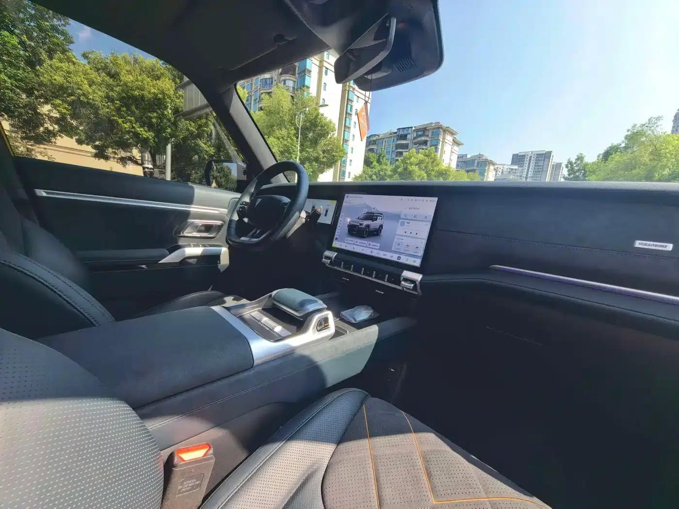 Deep Blue G318 2025 Worry-Free Crossing Edition 4WD Secret Realm Edition — миниатюра 15
