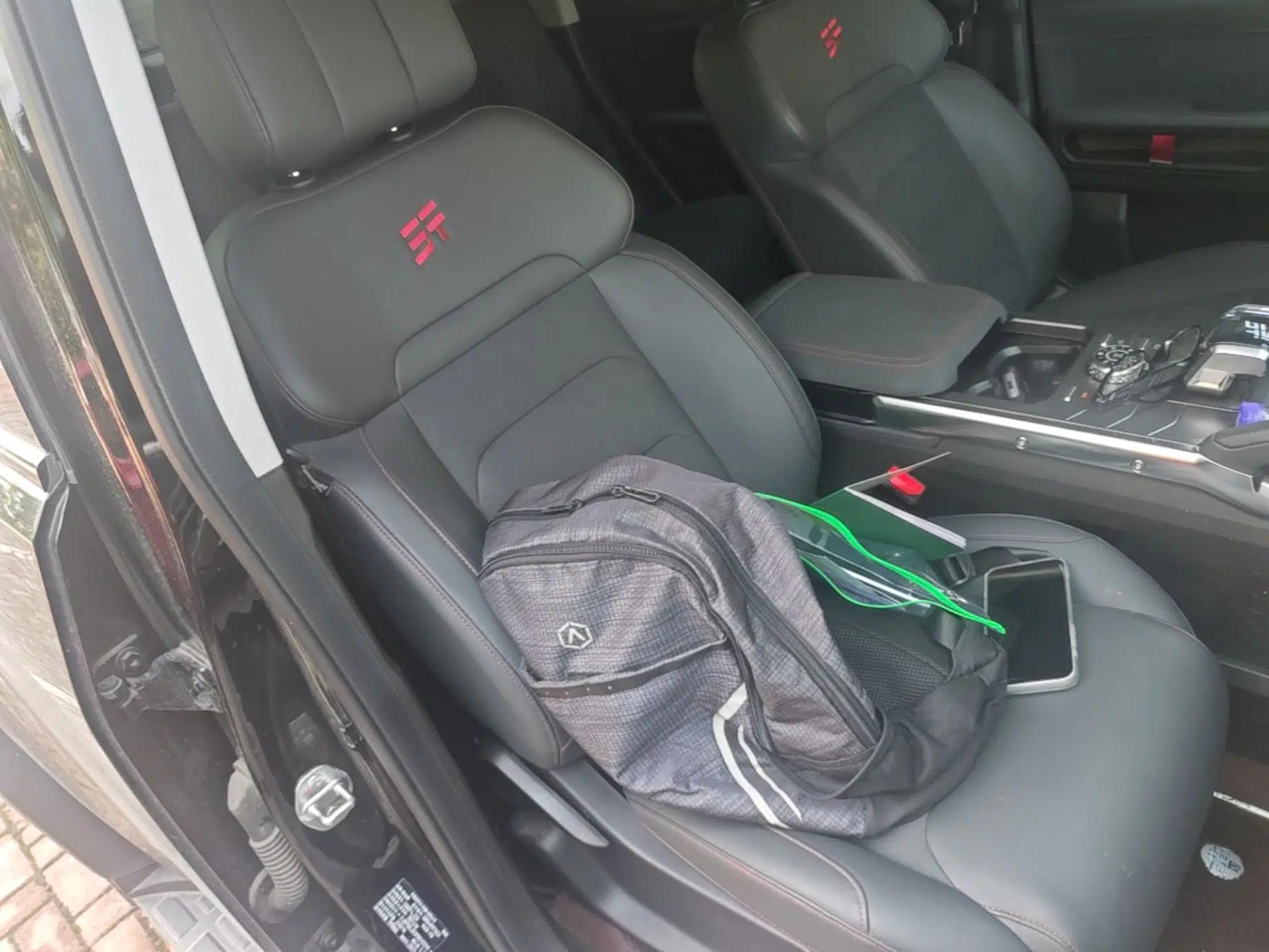 JETOUR Traveler 2023 2.0T Four-Wheel Drive Conqueror — миниатюра 19