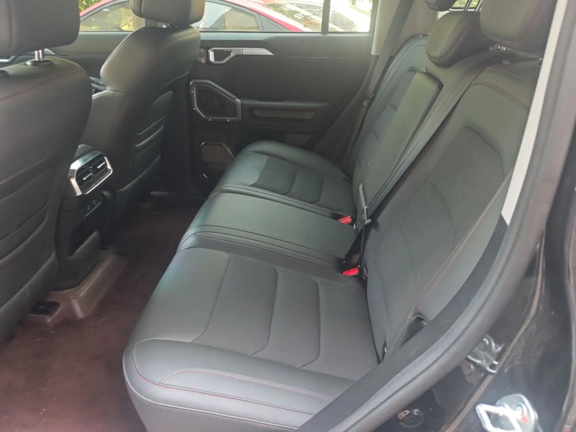 JETOUR Traveler 2023 2.0T Four-Wheel Drive Conqueror — миниатюра 20