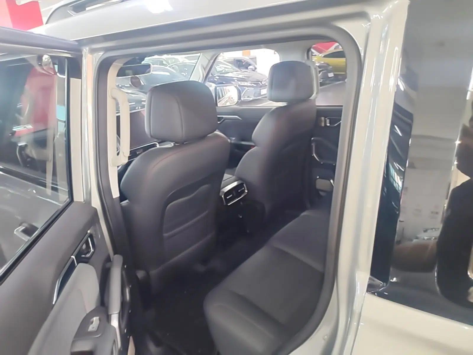 JETOUR Traveler 2023 2.0T All-Wheel-Drive CrossPRO — миниатюра 20