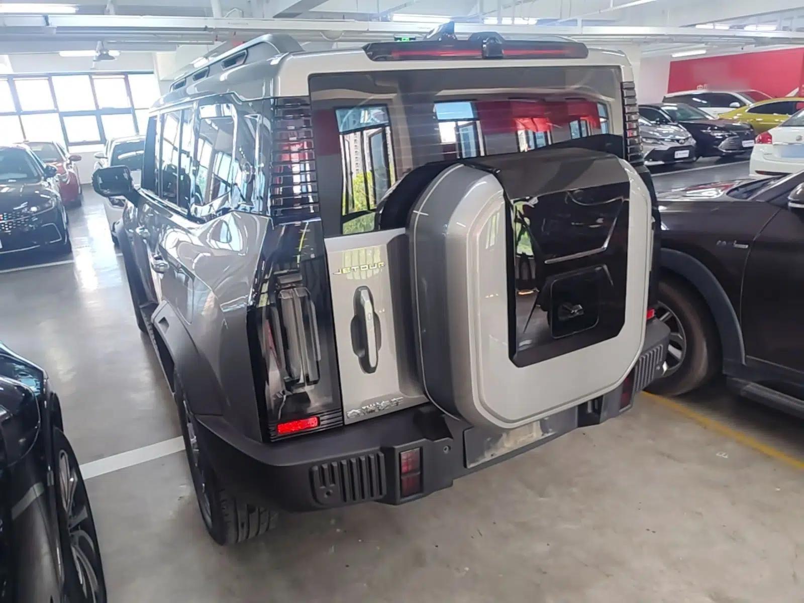 JETOUR Traveler 2023 2.0T All-Wheel-Drive CrossPRO — миниатюра 4