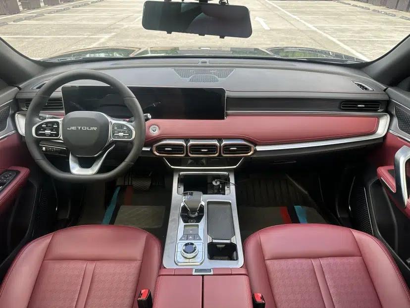 JETOUR X70 PLUS 2025 Champion Edition 1.5T DCT Champion MAX+ 5-seater — миниатюра 12