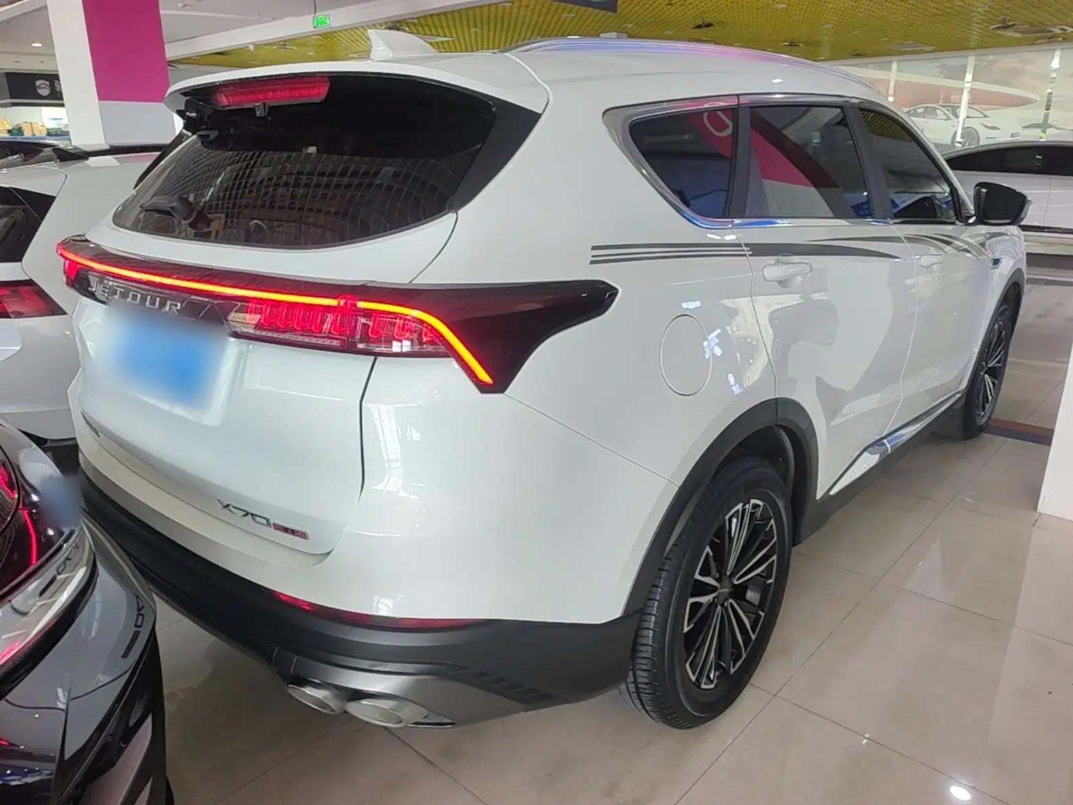 JETOUR X70 PLUS 2023 1.5T Manual Self-Reliant 5-Seater — миниатюра 6