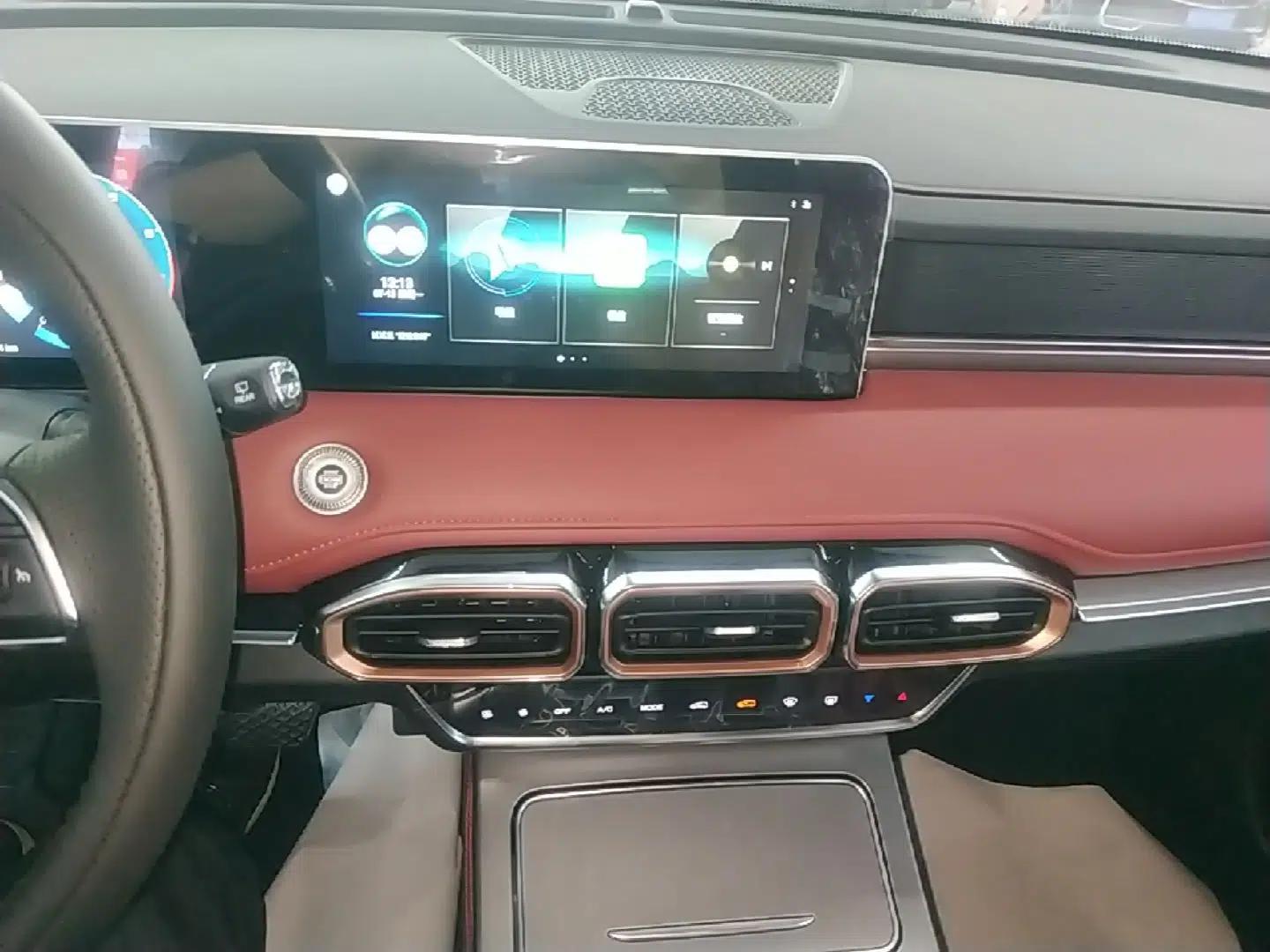 JETOUR X70 PLUS 2025 Champion Edition 1.5T DCT Champion PRO 5-Seater — миниатюра 15