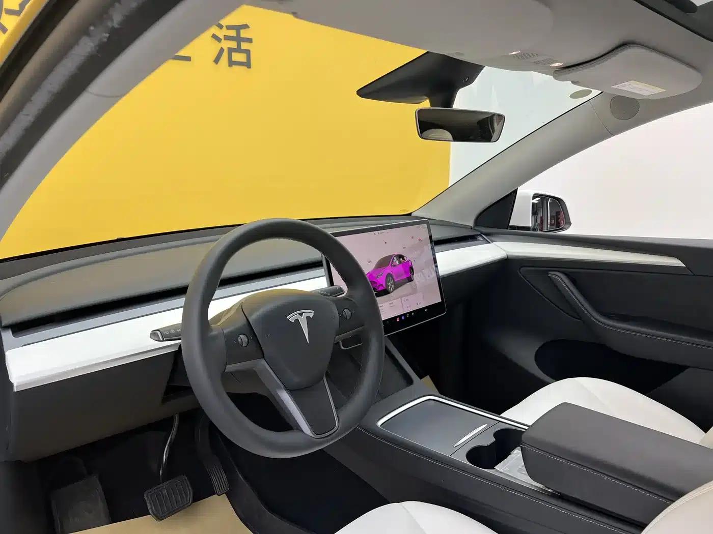 Model Y 2022 Facelift Rear-Wheel Drive Version — миниатюра 3