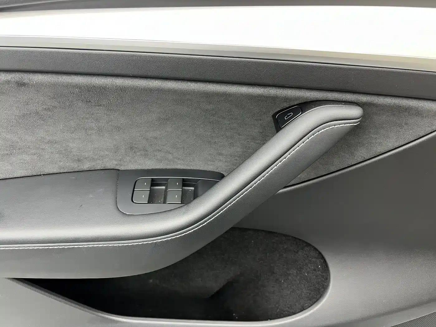 Model Y 2022 Facelift Rear-Wheel Drive Version — миниатюра 4