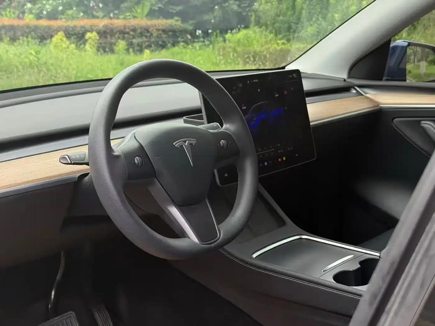 Model Y 2022 Facelift Rear-Wheel Drive Version — миниатюра 5