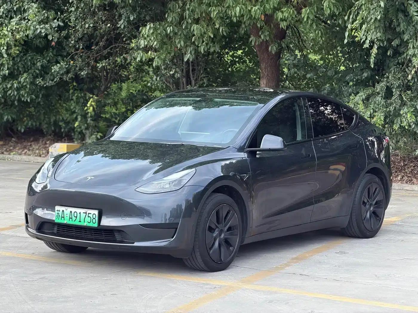 Model Y 2024 Rear-Wheel Drive — миниатюра 1