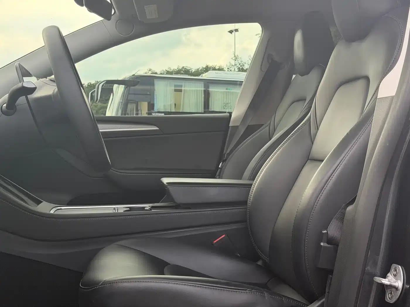 Model Y 2024 Rear-Wheel Drive — миниатюра 11