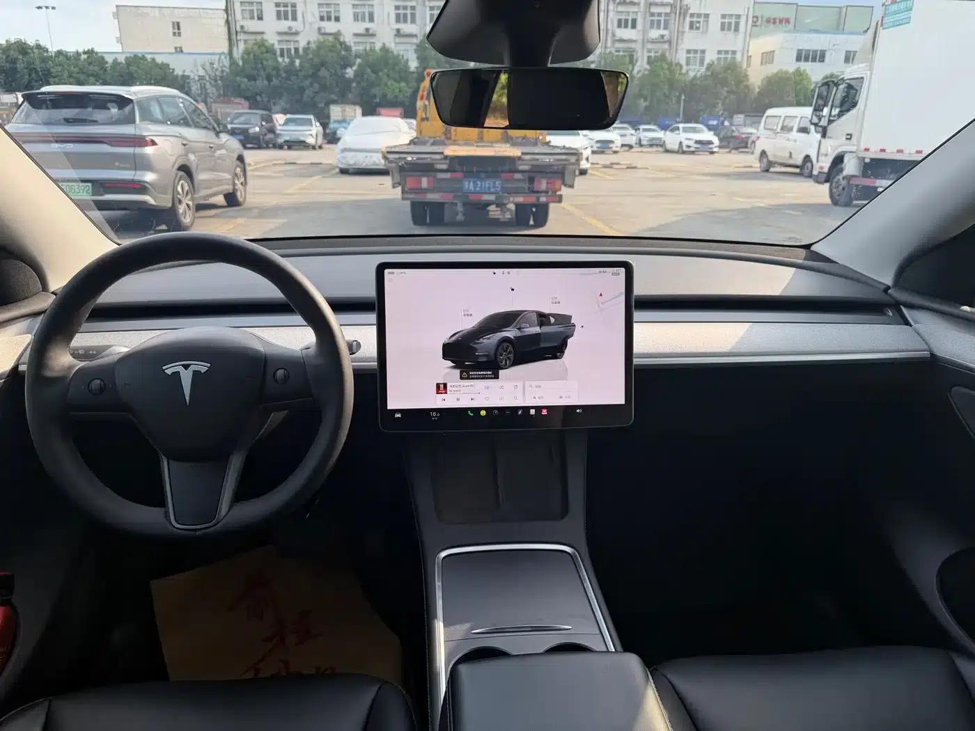 Model Y 2024 Rear-Wheel Drive — миниатюра 13