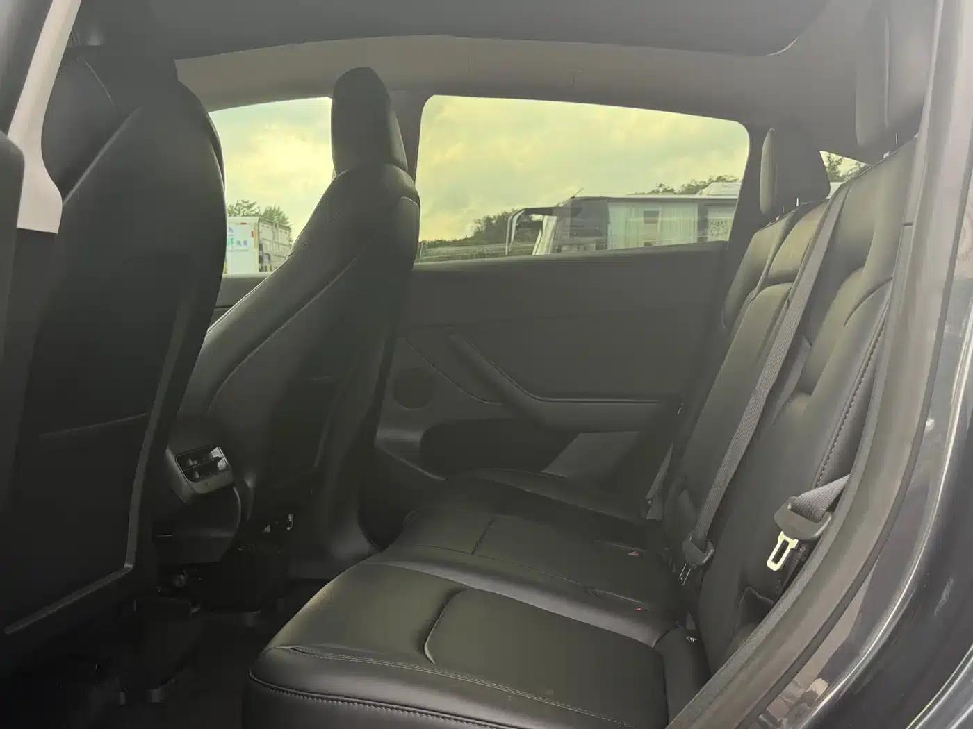 Model Y 2024 Rear-Wheel Drive — миниатюра 10