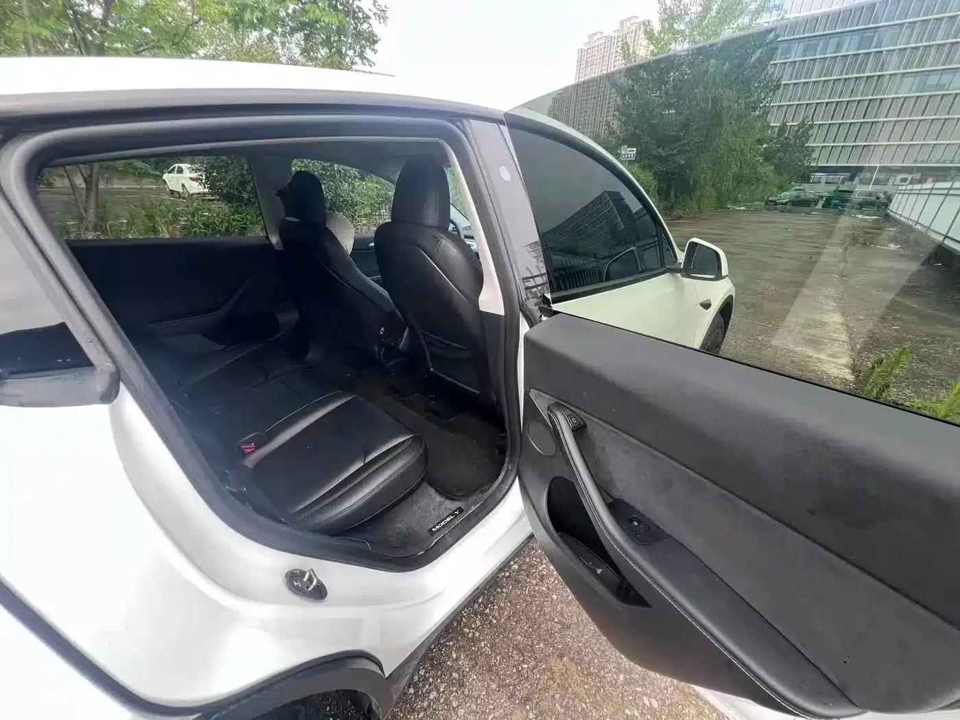 Model Y 2024 Rear-Wheel Drive — миниатюра 11