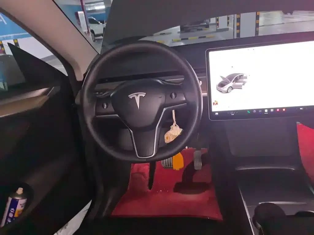 Model Y 2022 Rear-Wheel Drive — миниатюра 11