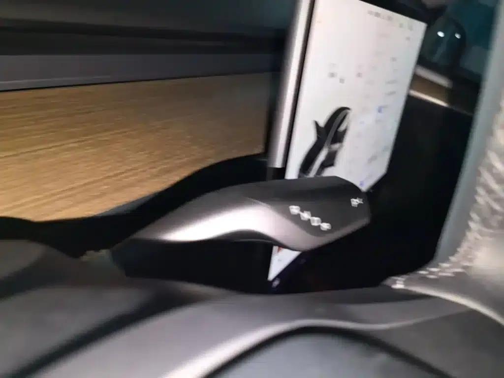 Model Y 2022 Rear-Wheel Drive — миниатюра 15