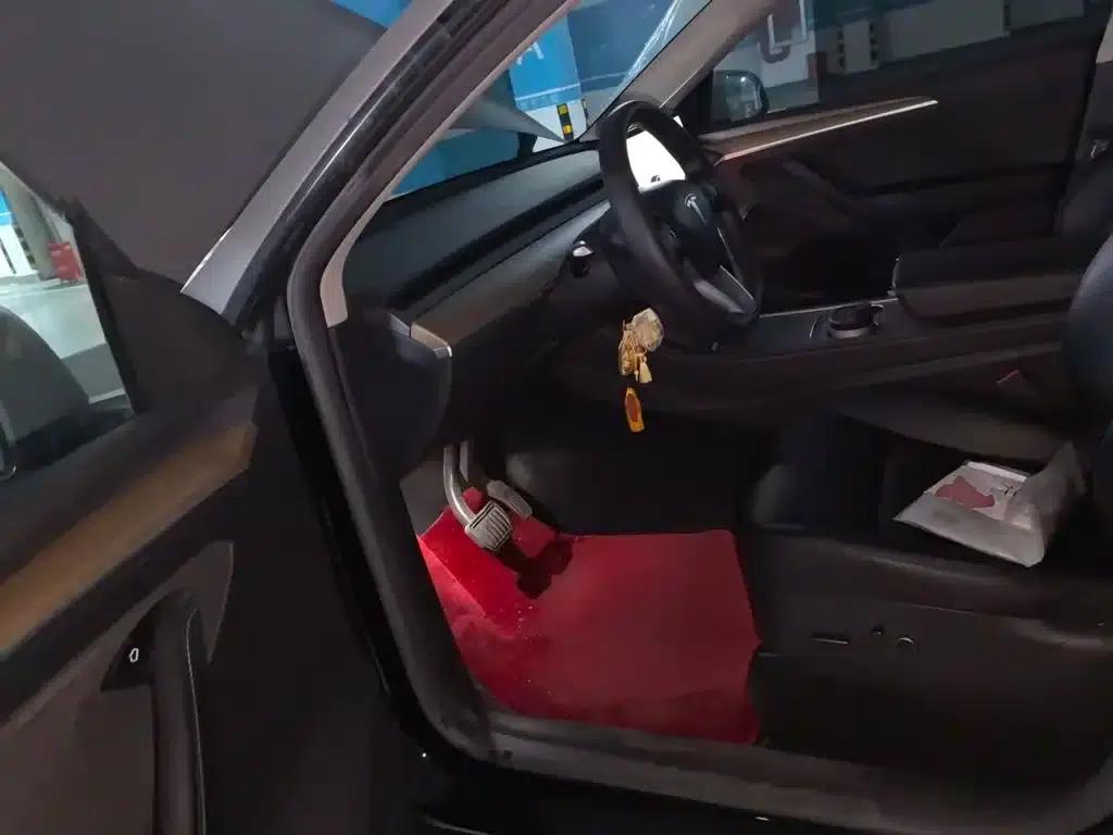 Model Y 2022 Rear-Wheel Drive — миниатюра 16
