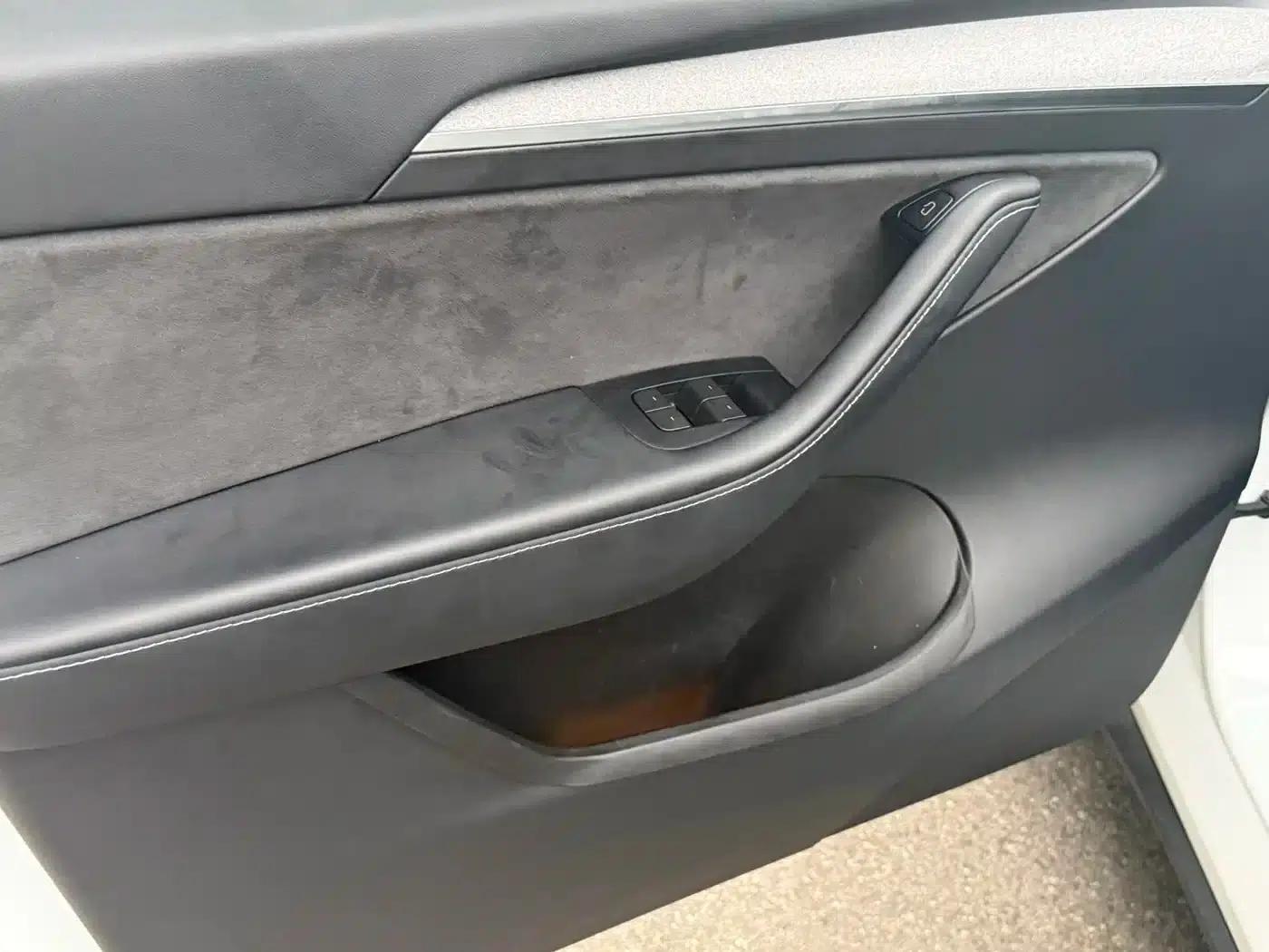 Model Y 2023 Long Range All-Wheel Drive — миниатюра 7
