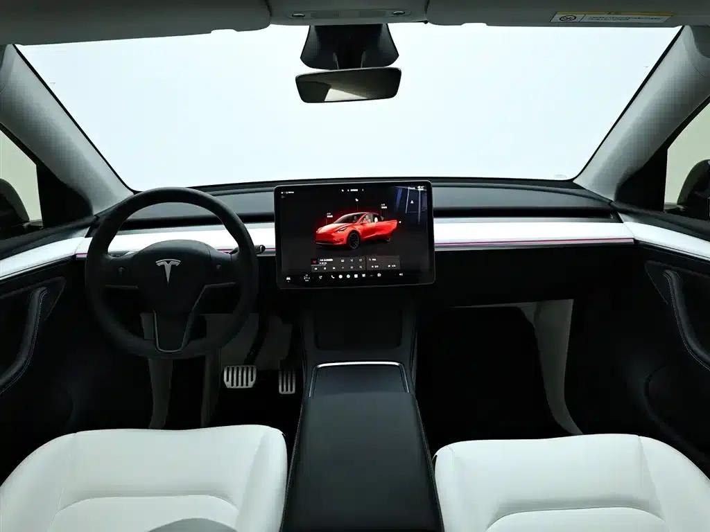 Model Y 2024 Rear-Wheel Drive — миниатюра 13
