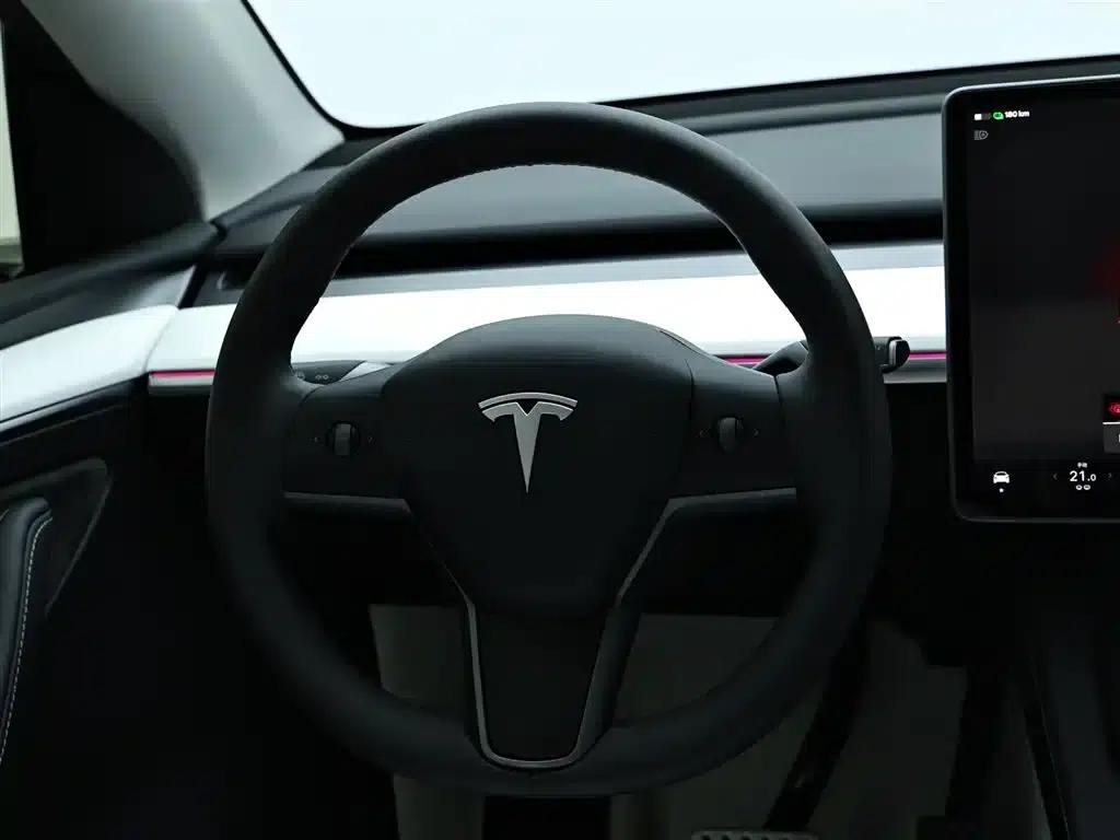 Model Y 2024 Rear-Wheel Drive — миниатюра 14