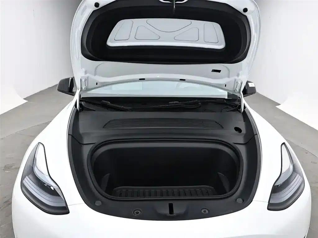 Model Y 2024 Rear-Wheel Drive — миниатюра 15