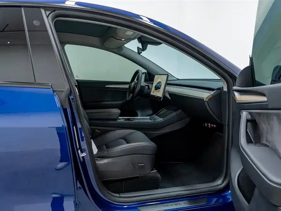 Model Y 2022 Facelift Long Range All-Wheel Drive Version — миниатюра 19