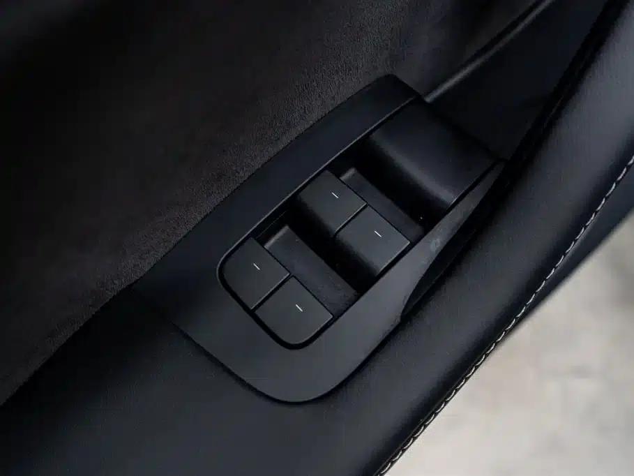 Model Y 2022 Facelift Long Range All-Wheel Drive Version — миниатюра 25