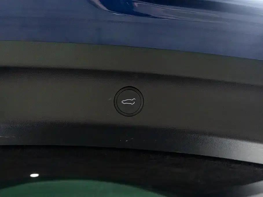 Model Y 2022 Facelift Long Range All-Wheel Drive Version — миниатюра 10