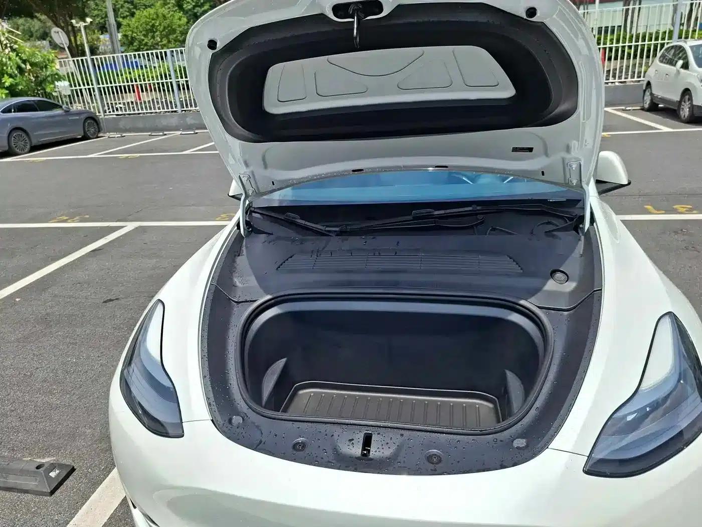 Model Y 2024 Long Range All-Wheel Drive — миниатюра 19