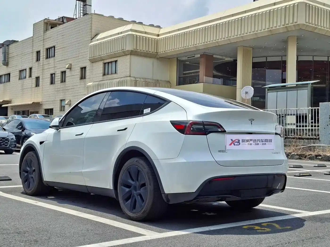 Model Y 2024 Long Range All-Wheel Drive — миниатюра 4